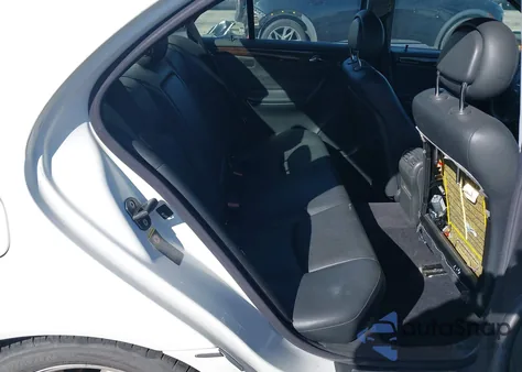 2003 Mercedes-Benz C 240 z USA, uszkodzony, nr VIN WDBRF61J93F300314